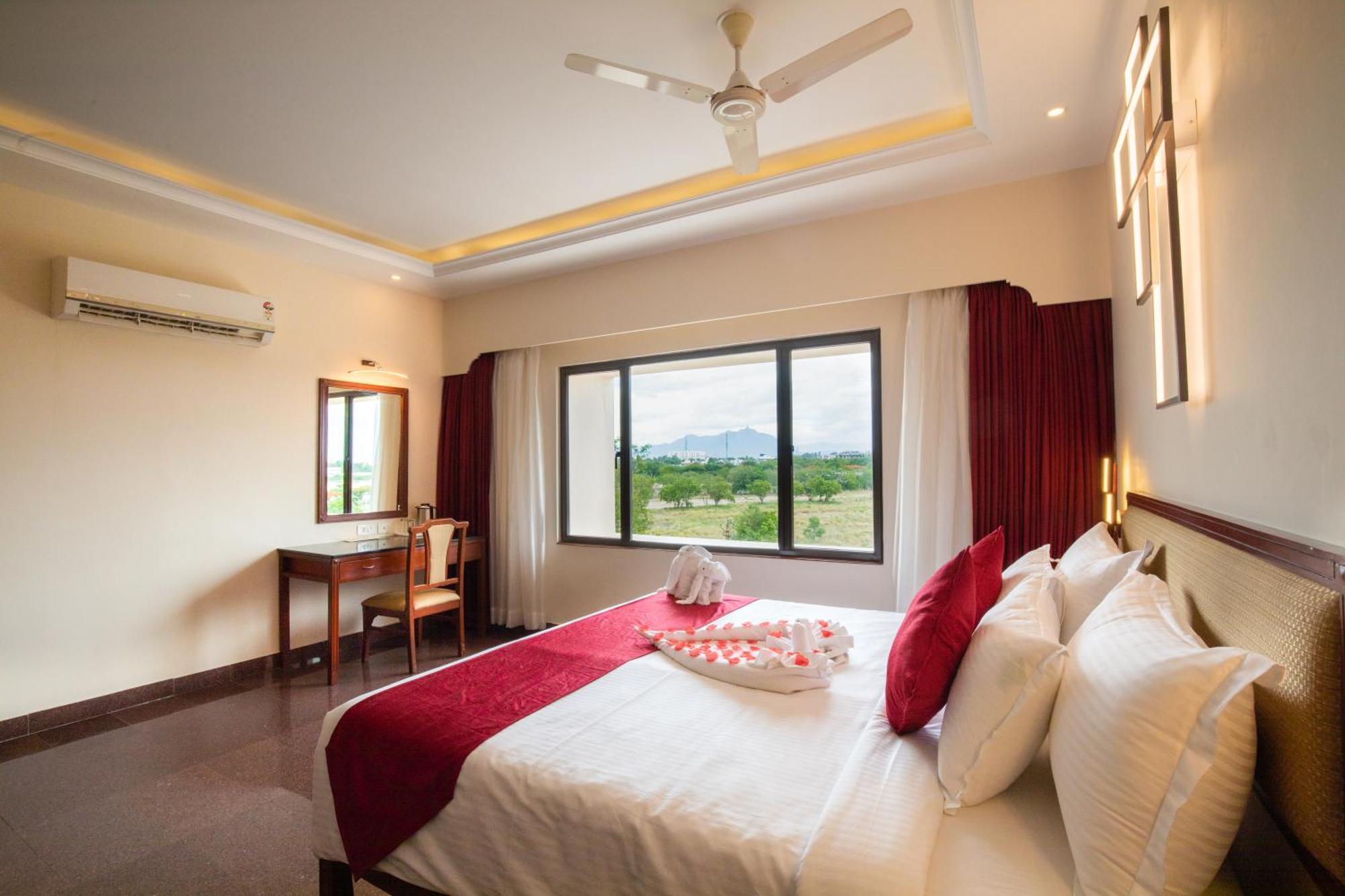 Jenneys Residency Hotel Coimbatore Phòng bức ảnh